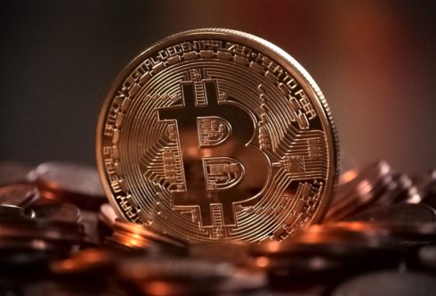 Bitcoin ETFs Bounce Back After Short Dip, Ether ETFs Continue Outflow Trend