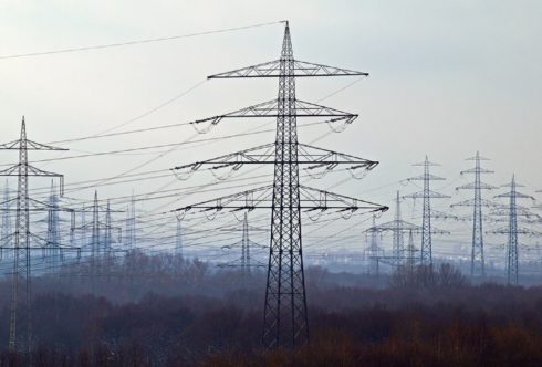 India’s Power Capacity Expands Significantly: From 305 GW to 476 GW Over Ten Years