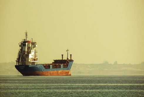Port of Los Angeles Records Significant Drop in Imports Due to U.S. Tariff Impact